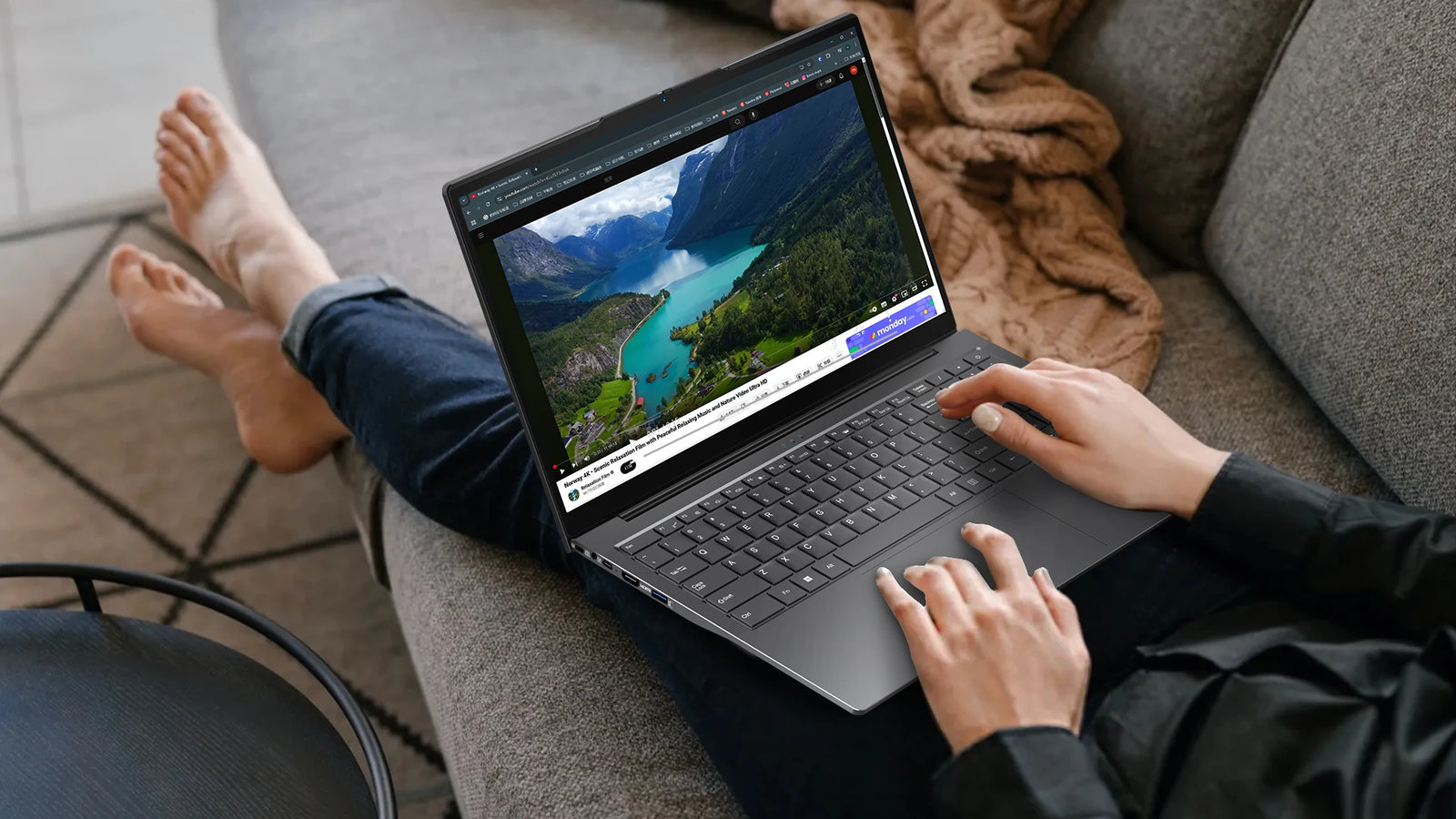 BMAX X17 Pro Laptop | AMD Ryzen 7 7730U Windows 11 Pro Notebook - A+ Image 16