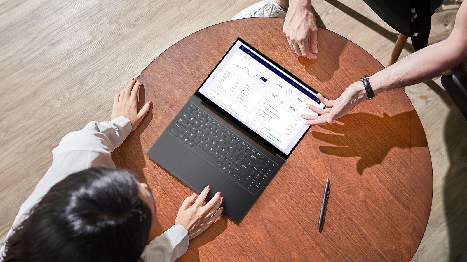 BMAX X17 Pro Laptop | AMD Ryzen 7 7730U Windows 11 Pro Notebook - A+ Image 17